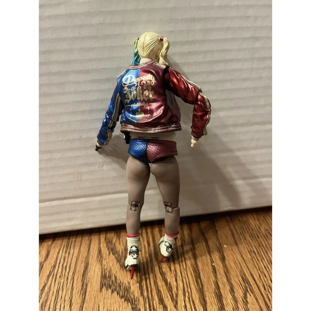 DC Comics Suicide Squad Harley Quinn  Figure 2017